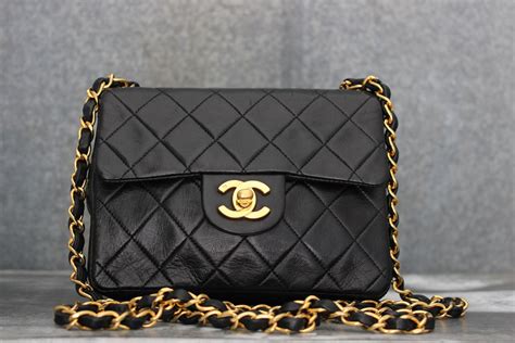 chanel mini vintage|Mini classic handbag, Lambskin, black — Fashion .